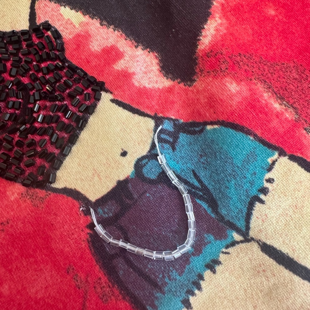 Rare Vintage 90s graphic tank w/beading detail - Picture 5 of 7